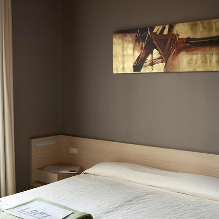 Hotel Loft มาแนร์บิโอ ภายนอก รูปภาพ